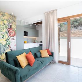 3 bedroom villa with pool near Castellamarre del Golfo, sleeps 5